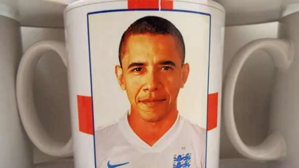 Confunden a Barack Obama con Chris Smalling en souvenir