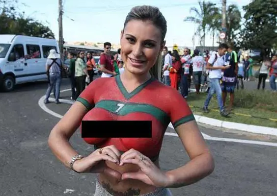 Andresa Urach da 'caluroso' recibimiento a CR7 en Brasil