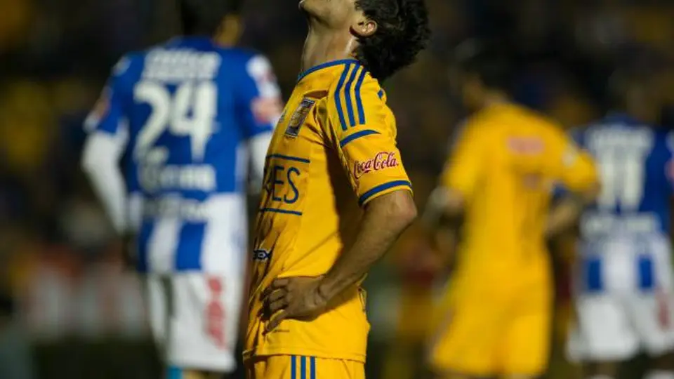 Tigres no afina la puntería contra Pachuca
