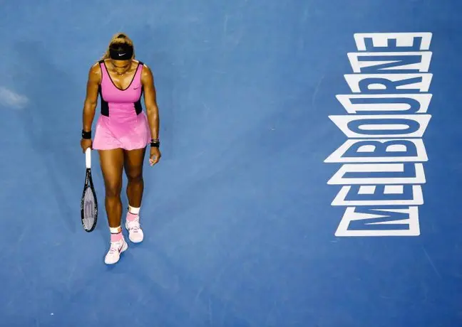 Serena Williams se retira de dos torneos por lesión