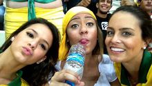 Bruna Marquezine y Rafaella Santos, los 'amuletos' de Neymar