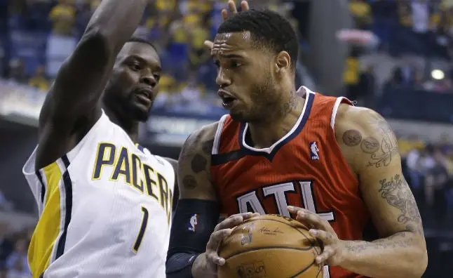Hawks se pone a un triunfo de eliminar a Pacers