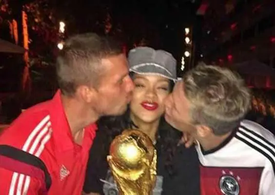 Rihanna celebra el triunfo alemán en Maracaná