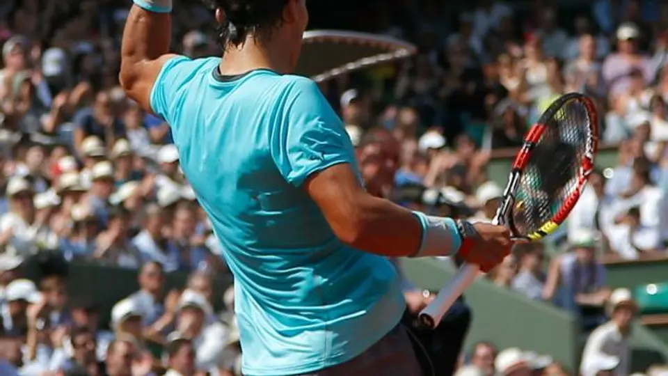 Nadal consigue pase a cuarta ronda en Roland Garros