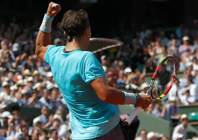 Nadal consigue pase a cuarta ronda en Roland Garros