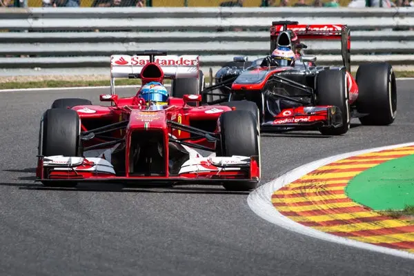 'Me encanta Ferrari y me quedaré hasta mi retiro': Alonso