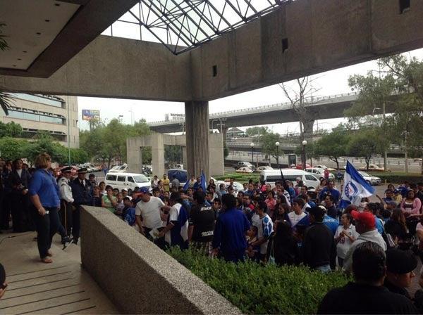 Los seguidores de Cruz Azul hicieron lo propio | KARLA UZETA