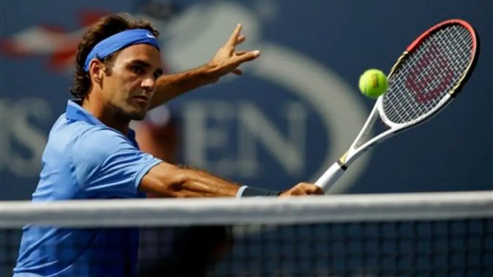 Federer domina a Berlocq y avanza a tercera ronda en EU