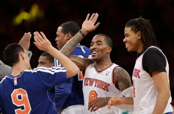 Knicks vence a Celtics y pone la serie 2-0