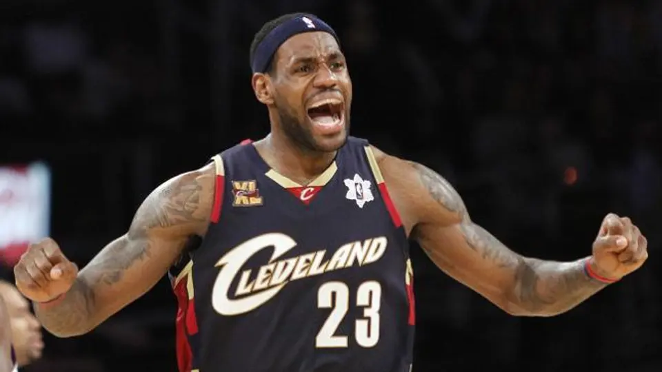 LeBron James, el deportista más popular en EU