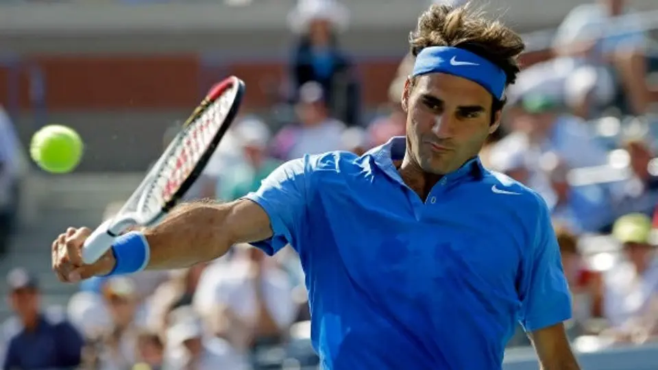 Federer cumple en primera ronda del US Open