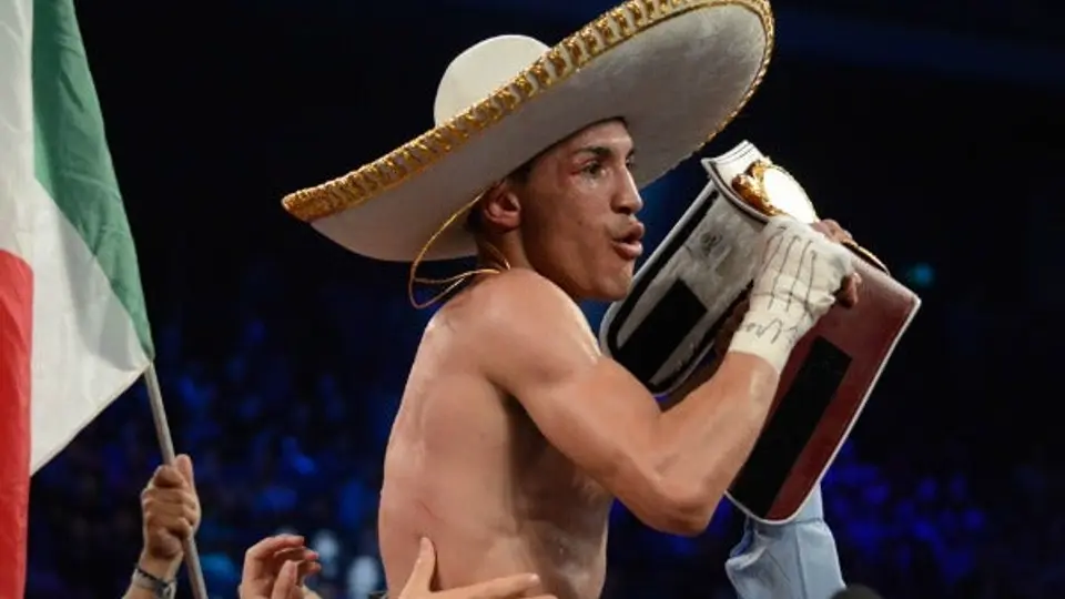 'Gallo' Estrada quiere arrasar en la división Mosca