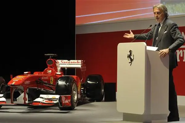 Ferrari niega contratación de ex director técnico de Lotus