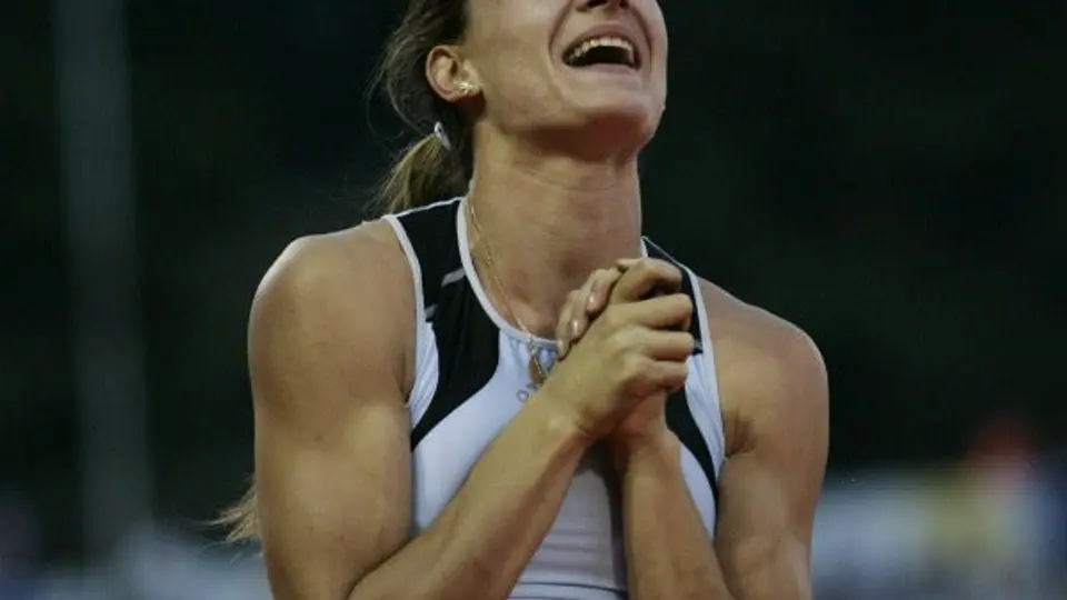 'Retiro de Isinbáyeva no es definitivo', asegura su entrenador
