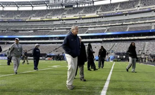 Halcones Marinos y Broncos reconocen el MetLife Stadium