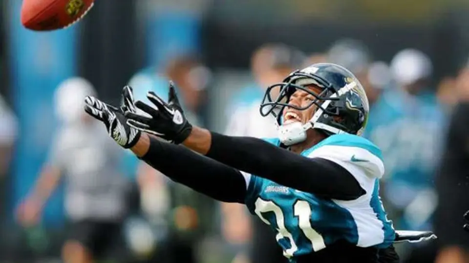 Laurent Robinson le reclama su sueldo a Jacksonville