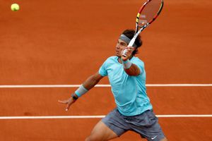 Nadal consigue pase a tercera ronda en Francia