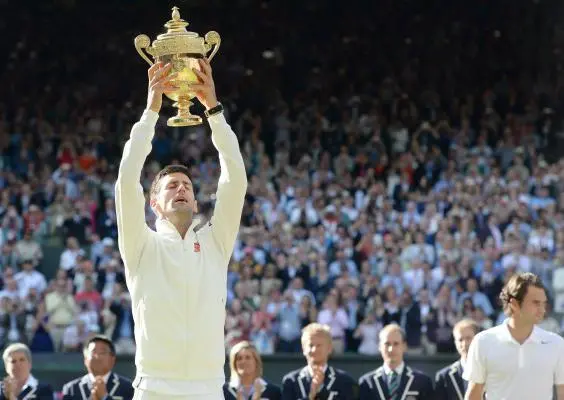 Djokovic recibe 2.21 millones de euros por ganar Wimbledon
