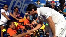 Tenistas conviven con niños en Acapulco