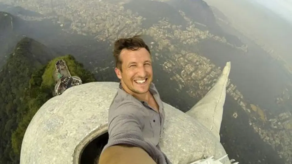 'Selfie' es tomada en la cima del Cristo Redentor de Río