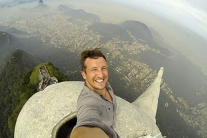 'Selfie' es tomada en la cima del Cristo Redentor de Río