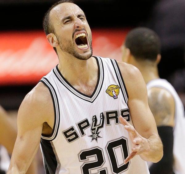 24 unidades y 10 asistencias: así respondió Manu Ginobili a las críticas | AP