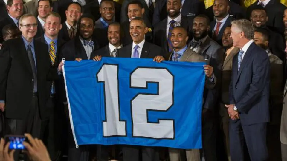Barack Obama recibe a los Halcones Marinos de Seattle