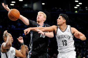 Jorge Gutiérrez colabora en triunfo de Nets sobre Minnesota