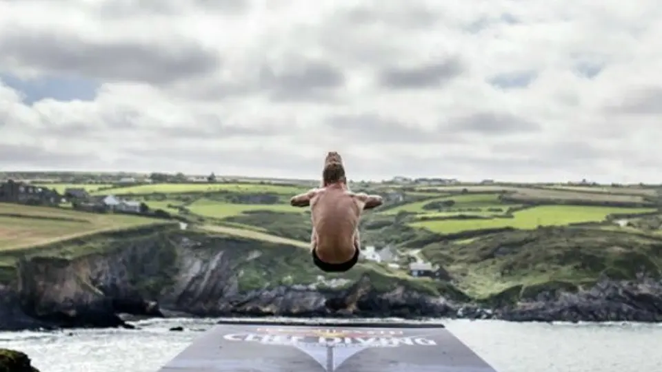 Reino Unido, sexta parada del Red Bull Cliff Diving