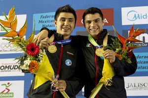 Yahel Castillo y Daniel Islas suman Oro en trampolín sincronizado
