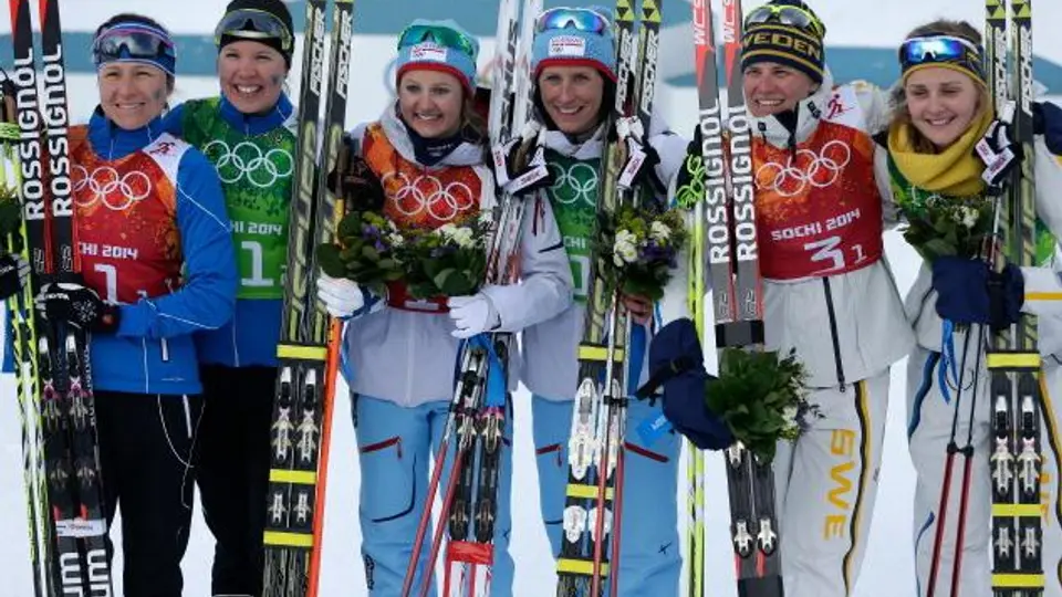 Finlandia y Noruega ganan el oro en esquí de fondo