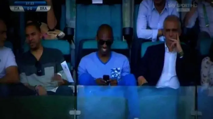 Kobe Bryant disfruta de la Copa Confederaciones