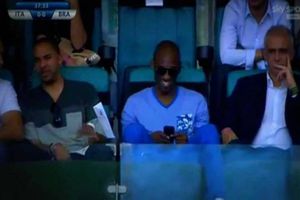 Kobe Bryant disfruta de la Copa Confederaciones