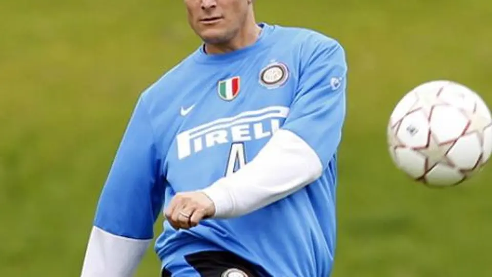 Roban camioneta a Javier Zanetti en Argentina
