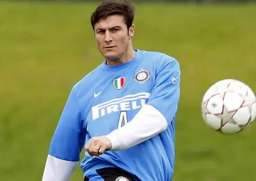Roban camioneta a Javier Zanetti en Argentina