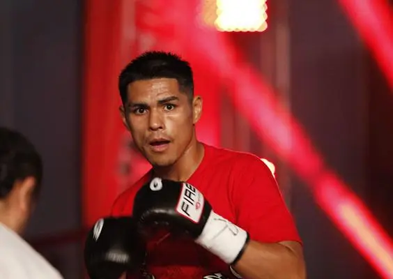 Muere el boxeador Frankie Leal