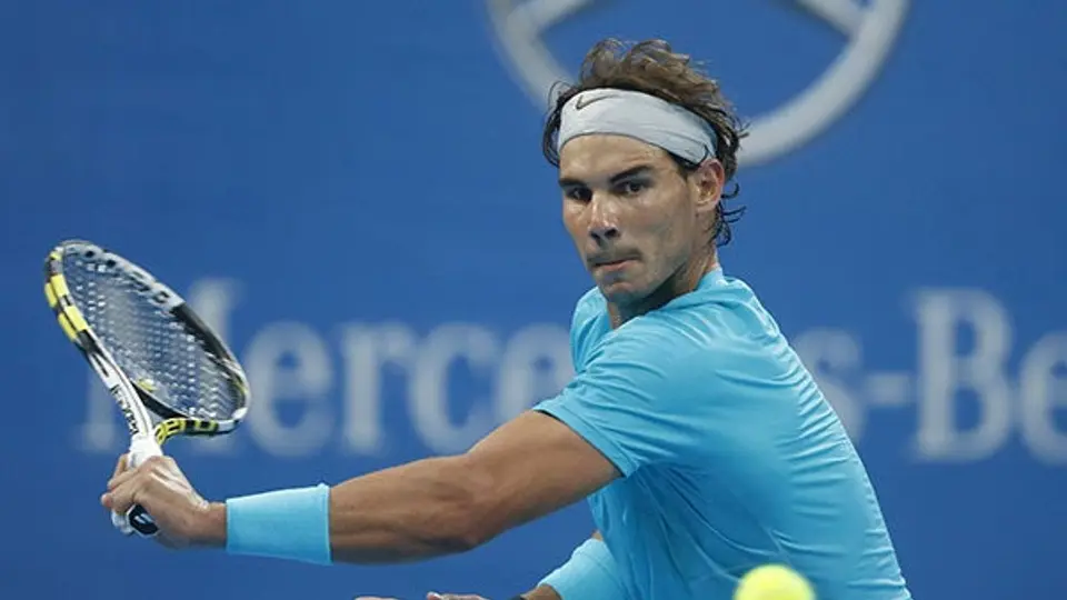 Nadal derrota fácilmente a Giraldo en Beijing