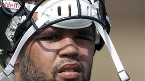Jugador de los Steelers es apuñalado en intento de robo