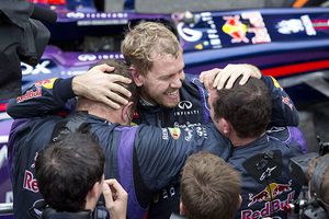 Vettel, orgulloso de igualar récord de Schumacher