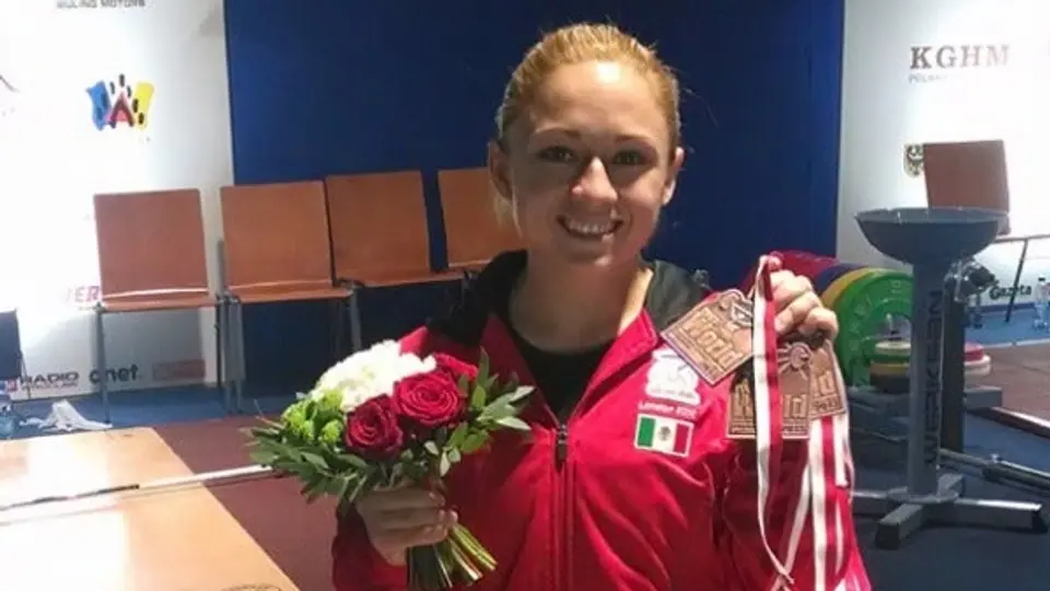 Carolina Valencia consigue tres bronces en el Mundial de Pesas