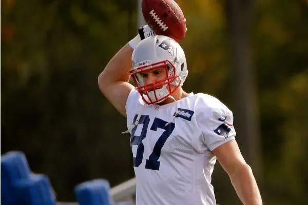 Gronkowski, autorizado para jugar contra Jets
