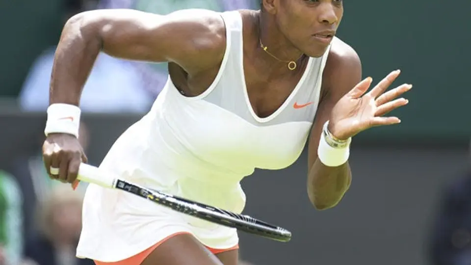 Serena Williams avanza a segunda ronda en Wimbledon