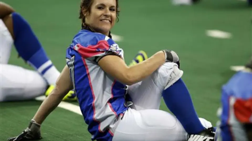 Jennifer Welter debuta con éxito en Liga masculina