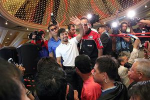 Pacquiao llega a Las Vegas para revancha con Bradley