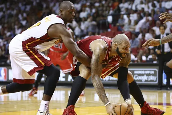 Heat inicia con el pie derecho el camino hacia el tricampeonato