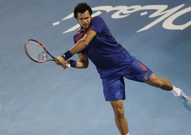 Tsonga se impone en el regreso de Andy Murray