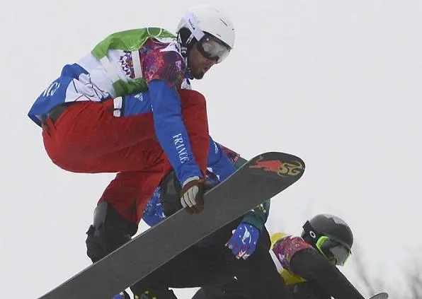 Francia se impone en el 'boardercross'