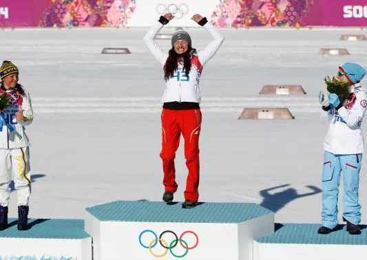 Justyna Kowalczyk consigue el oro en esquí de fondo