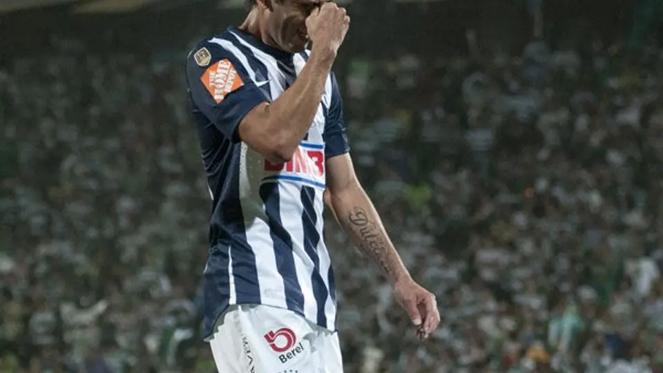 Chelito ve injusta su expulsión ante Santos
