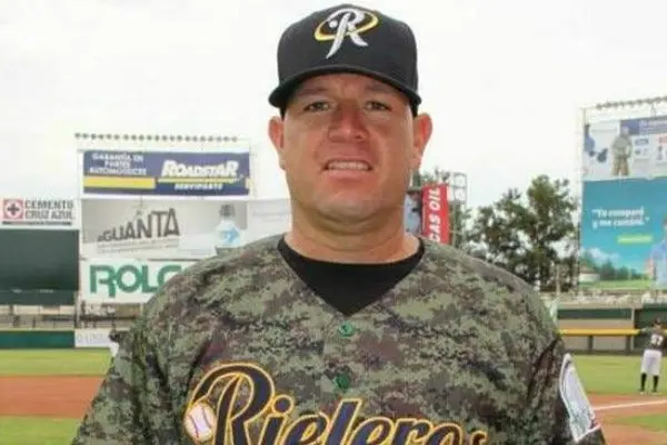 Suspenden 100 partidos a pitcher de Rieleros